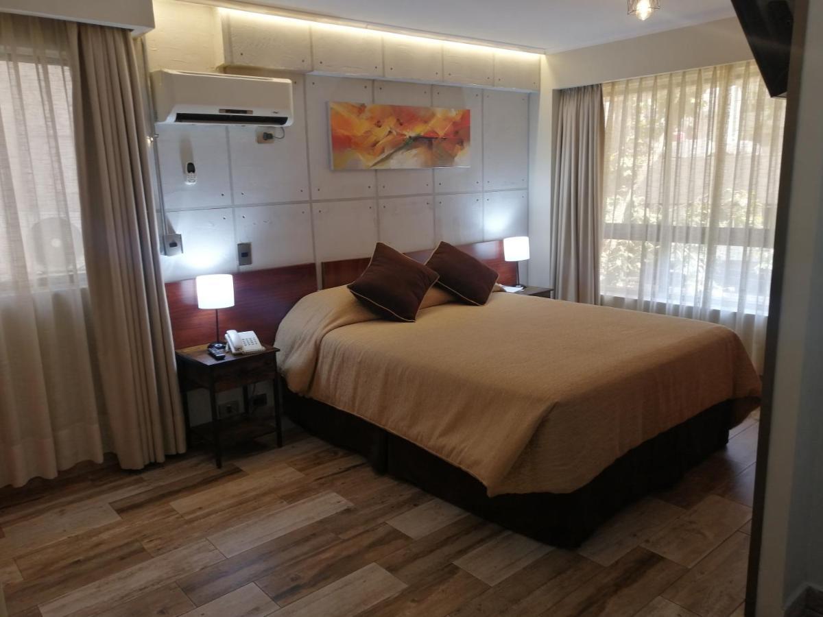 Hotel Diego De Velazquez Сантьяго Экстерьер фото