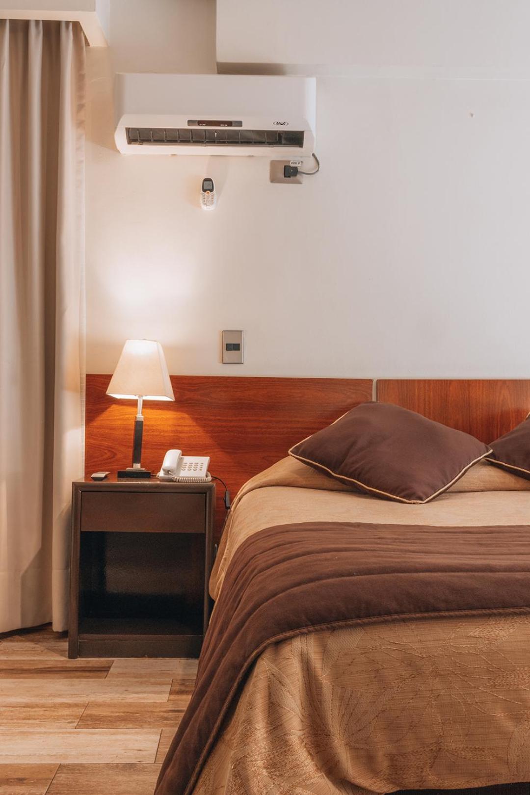 Hotel Diego De Velazquez Сантьяго Экстерьер фото