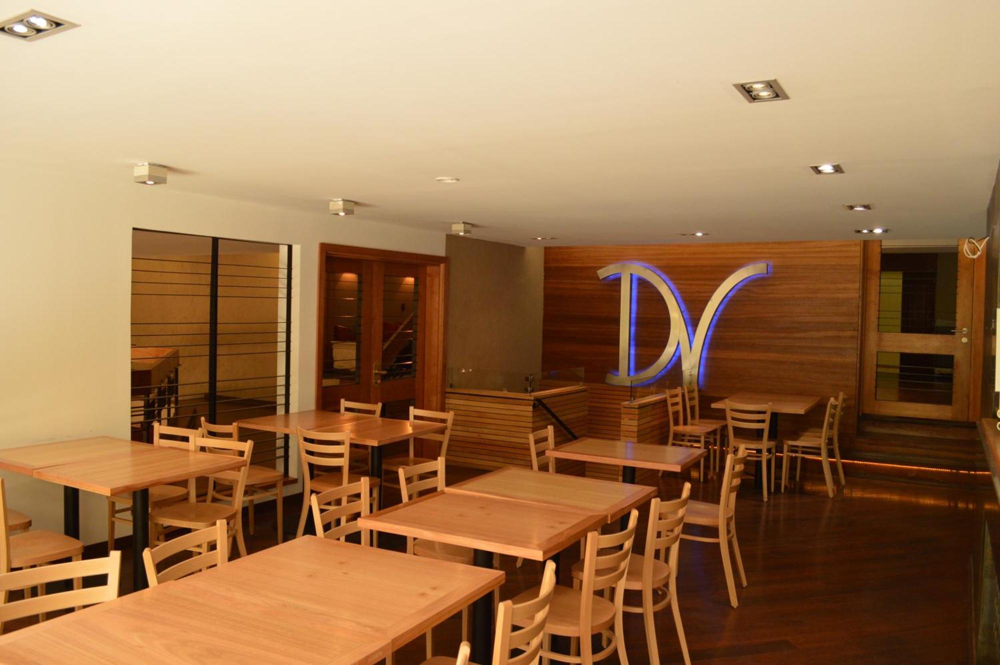 Hotel Diego De Velazquez Сантьяго Экстерьер фото